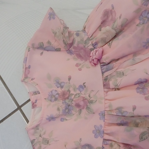 4/$60 Pink Dainty Floral Baby/Toddler Dress - Fits Like Size 18 Months - Picture 2 of 9